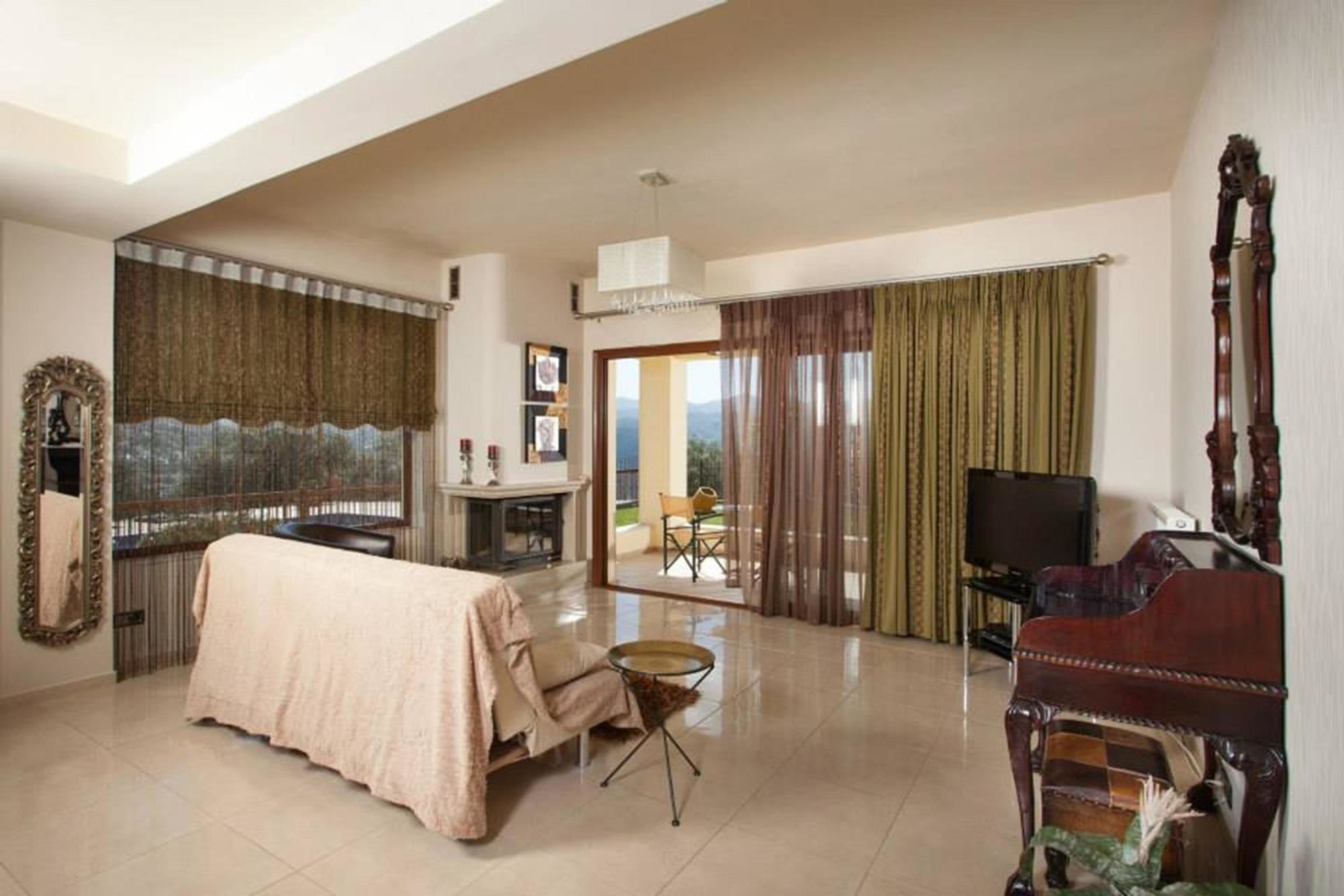 Louloudis Villa Spílion Dış mekan fotoğraf